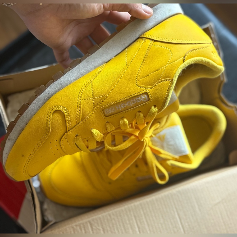 Reebok yellow Leather Classic Sneakers